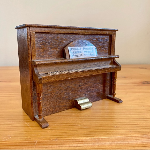 Vintage Dollhouse Furniture Upright Piano Brown Wood Sheet Music Keys - Picture 2 of 8